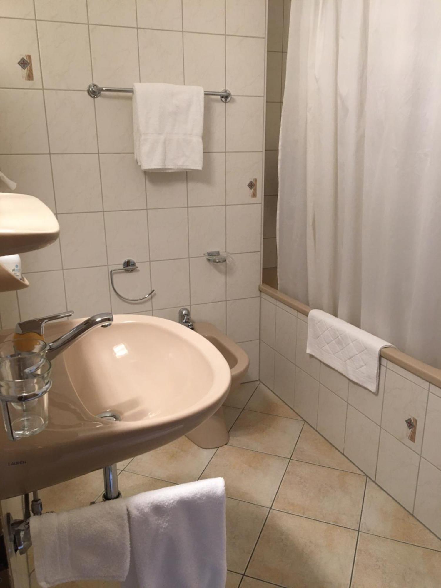 קראנס-מונטנה Hotel Belmont מראה חיצוני תמונה